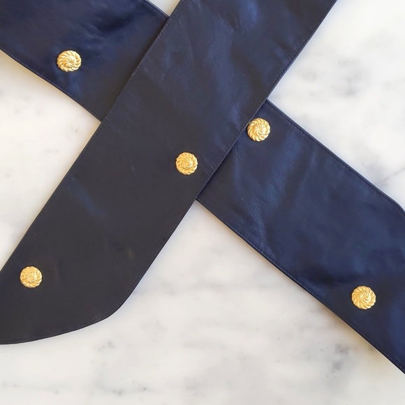 NWOT. The Limited Genuine Leather Belt with Gold Decorations & Lining. - Picture 3 of 4